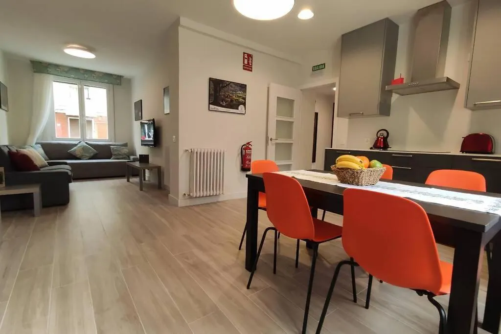 Larraina By Clabao Apartment Pamplona 0*,