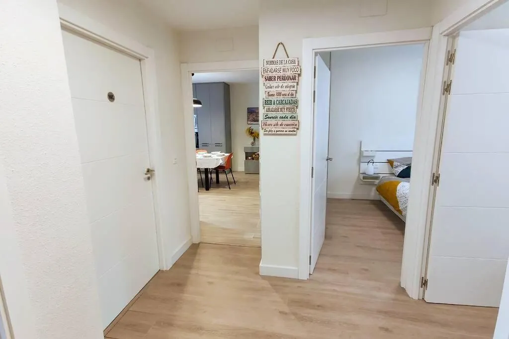 Acogedor, céntrico y amplio apartamento! Pamplona Inn 1